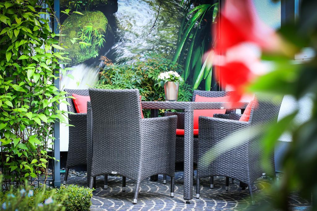 Feriendomizil Am Lindenplatz Hotell Bullay Eksteriør bilde